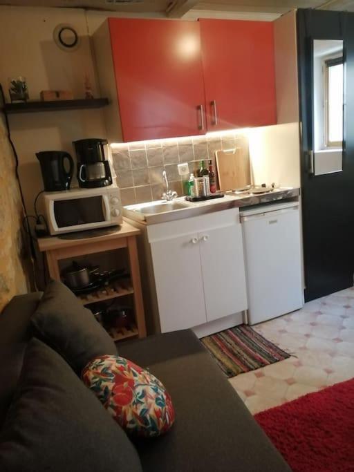 شقة Petit Studio Au Coeur D'Uzès المظهر الخارجي الصورة