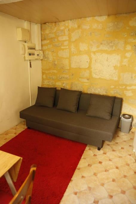 شقة Petit Studio Au Coeur D'Uzès المظهر الخارجي الصورة